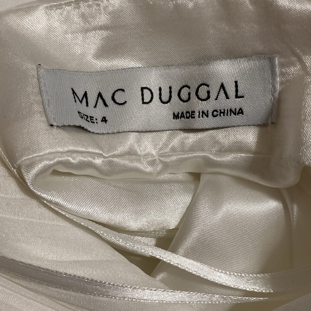 NWT Mac Duggal White Plunge Ostrich Feather Gown Dress 68113 Size 4 - Picture 7 of 8